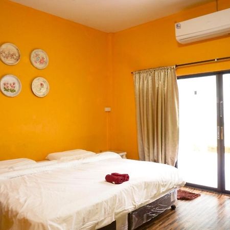 Chongrak Guesthouse Chiang Mai Extérieur photo