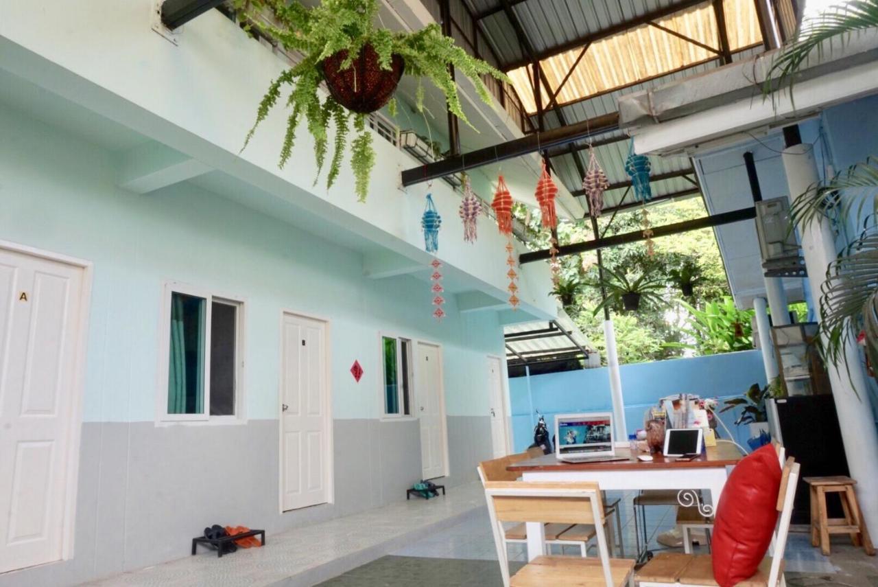 Chongrak Guesthouse Chiang Mai Extérieur photo