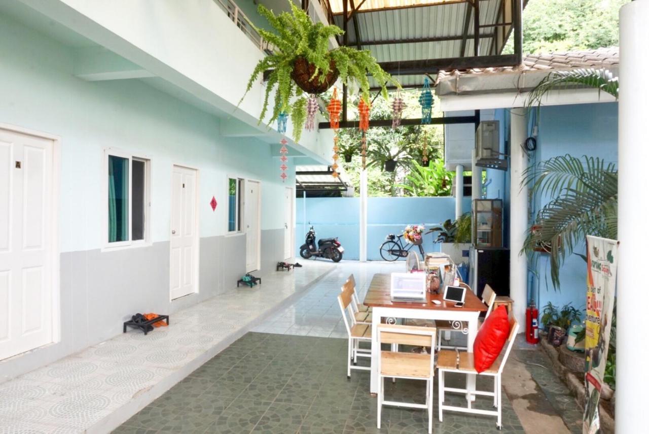 Chongrak Guesthouse Chiang Mai Extérieur photo