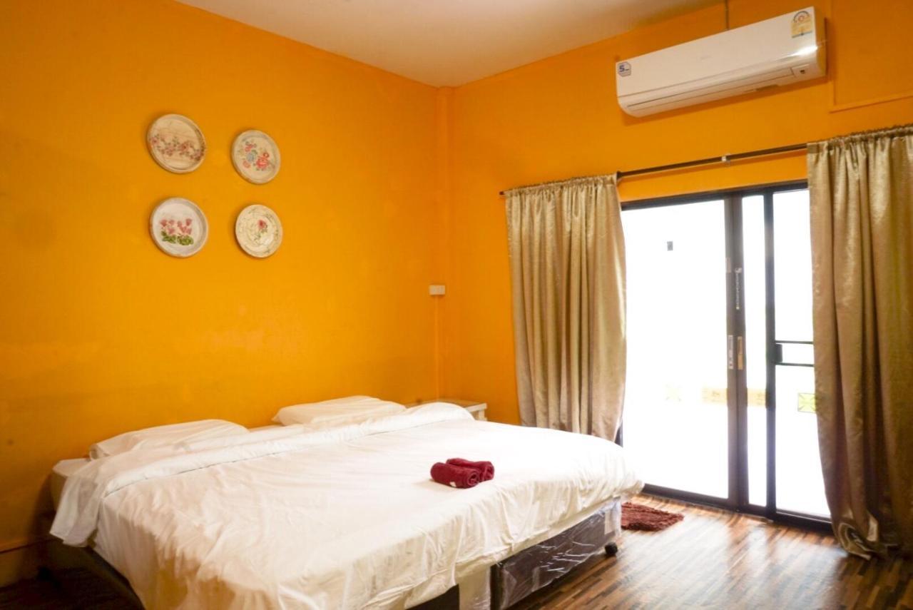 Chongrak Guesthouse Chiang Mai Extérieur photo