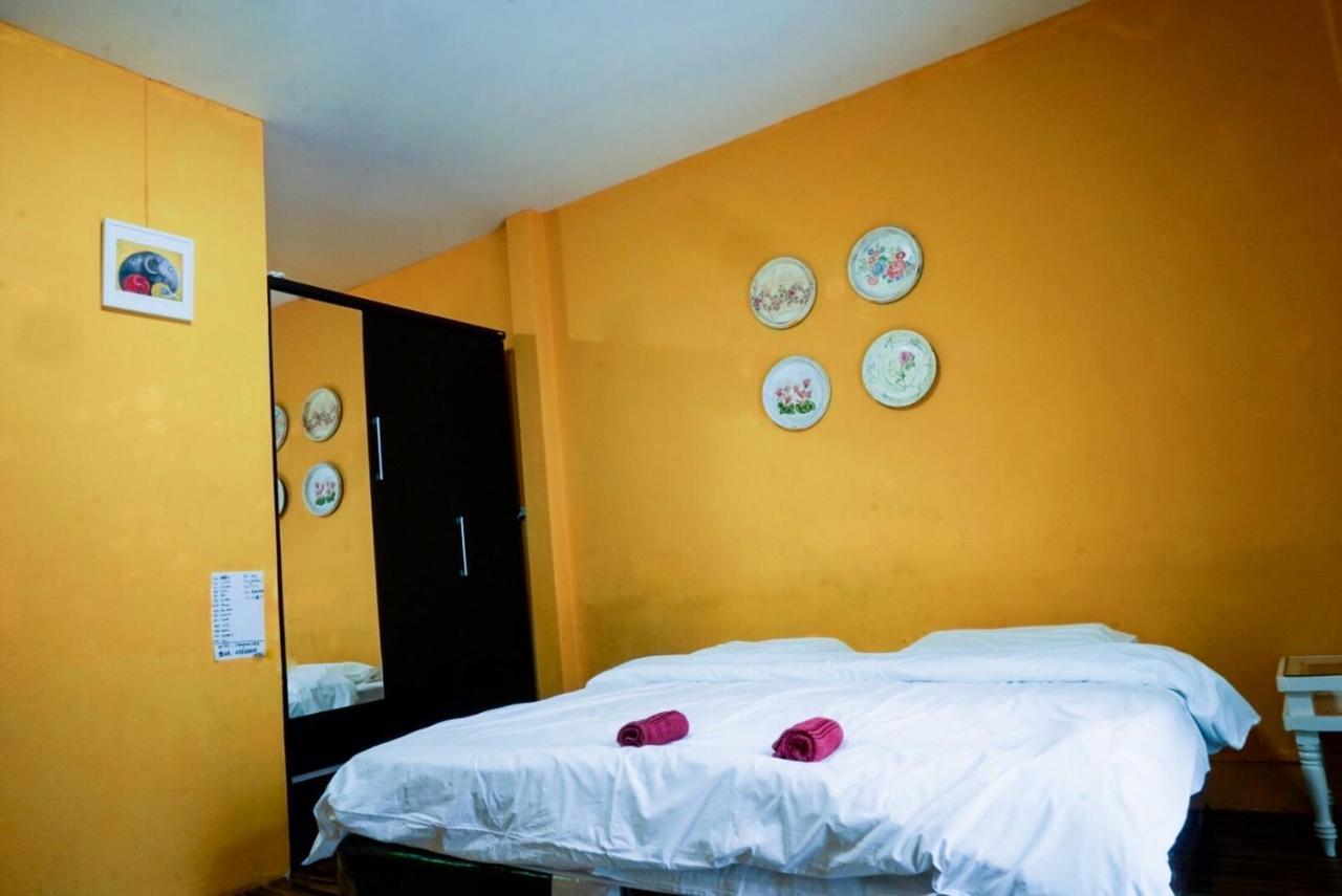 Chongrak Guesthouse Chiang Mai Extérieur photo